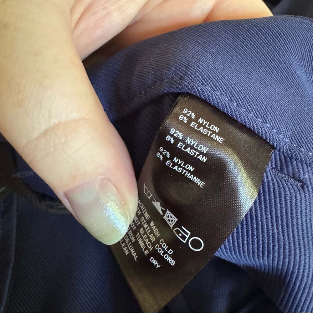Away | The Streamline Pants - Picture 6 of 6